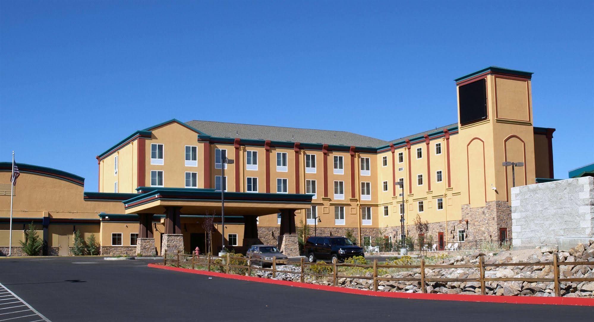 Diamond Mountain Casino Hotel Сузанвилл Экстерьер фото